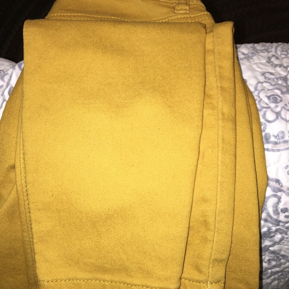 Mustard pants - Picture 3 of 3